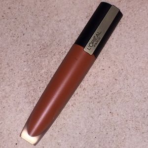L’ORÉAL 420 ROUGE SIGNATURE LIQUID LIPSTICK